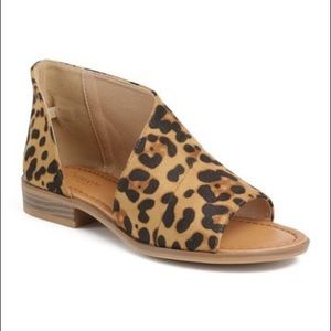 NIB Leopard Print Slip-on Sandals